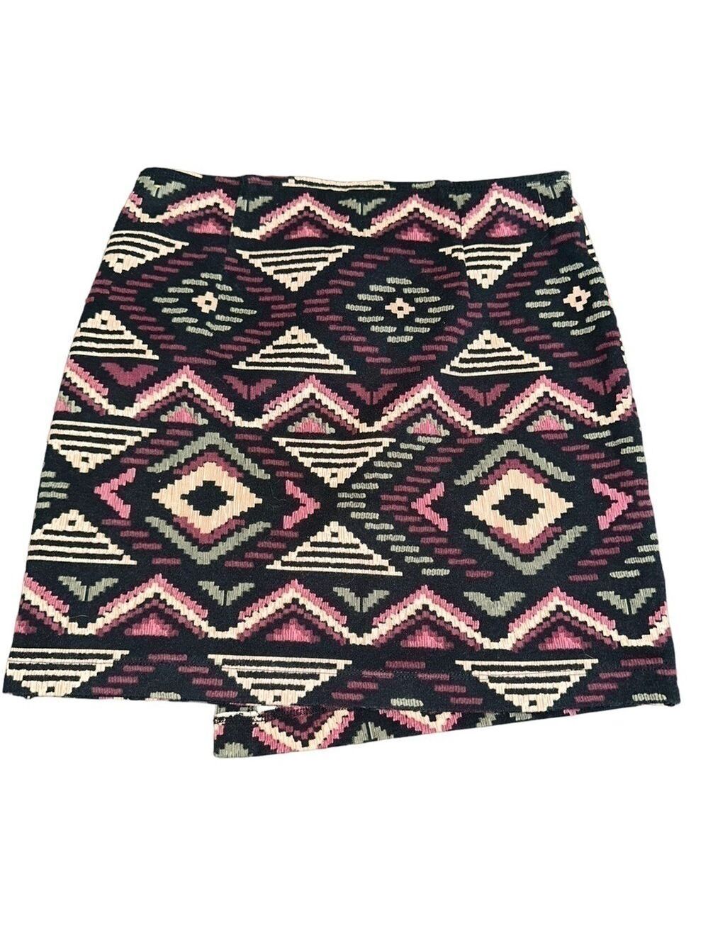 Hollister Aztec Geometric Print Black & Pink Mini Stretch Tube Skirt Size Small - Picture 2 of 6